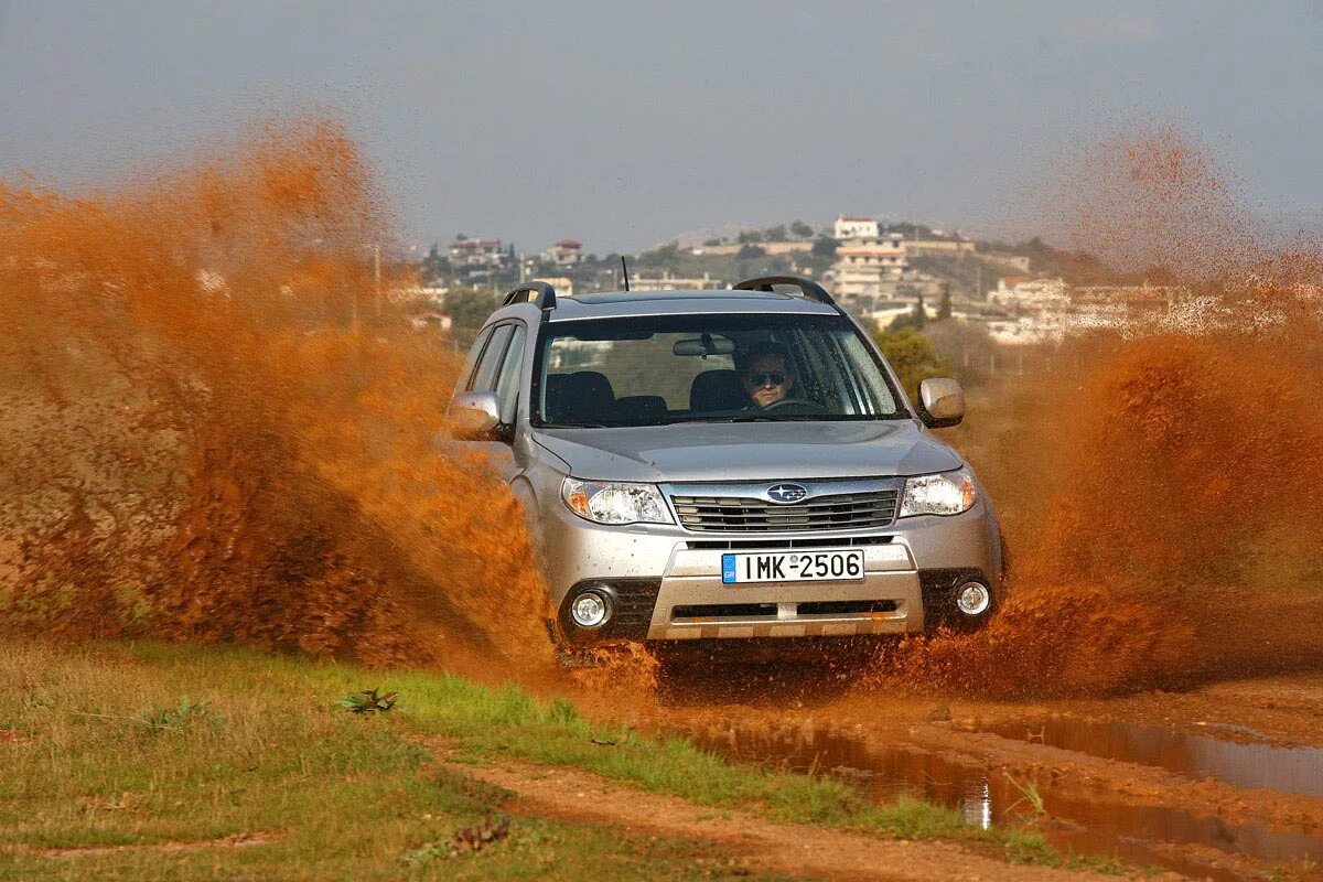 Вибрация forester. Болты крепления стабилизатора субару форестер sh. Вибрация forester. Субару форестер 2008. Subaru bh5 подвесной подшипник.