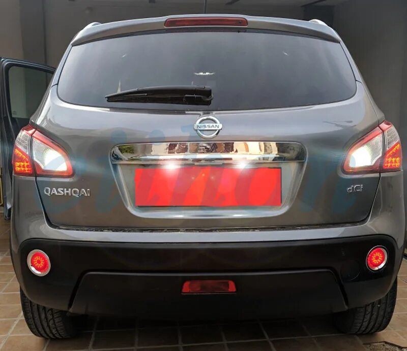 Купить фонарь кашкай. Лампа заднего хода Кашкай j10. Лампы заднего хода Nissan Qashqai j10. Led лампы на Nissan Qashqai j10 2013.