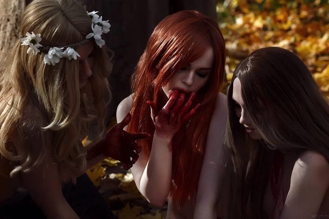 Ведьмы салема сериал. Шабаш ведьм в лесу. Ведьма вк. Как становятся ведьмами 3. Ковен ведьм.