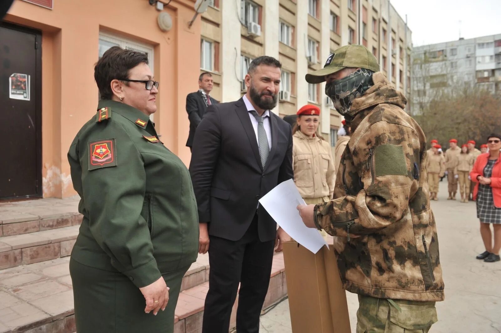 Военный комиссариат промышленного. Весенний призыв Юнармия. День призывника. Военный комиссар. Призывники.