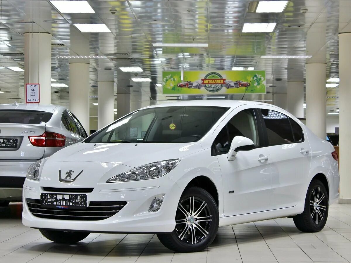 Новый пежо 408. Peugeot 408 2012. Пежо 408 2001. Пежо 408 150 л. Пежо 408 2015 белый.