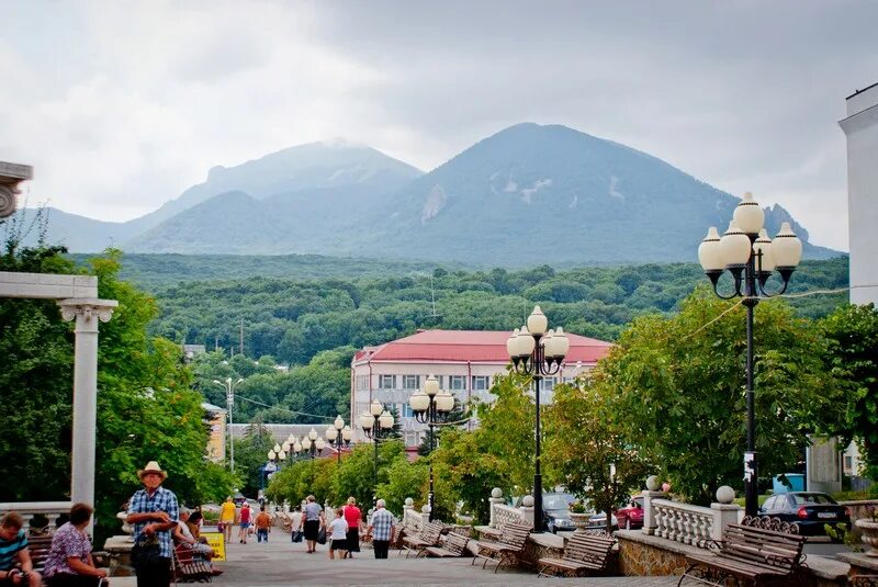 кавказские минеральные воды пятигорск. кавказские минеральные воды город железноводск. воды. северный кавказ железноводск. город кав.