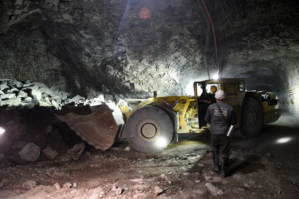 Рудник нижний тагил. Шахты кузбасса. Березовский рудник. Вгок шахта. Шахта магнетитовая нижний.