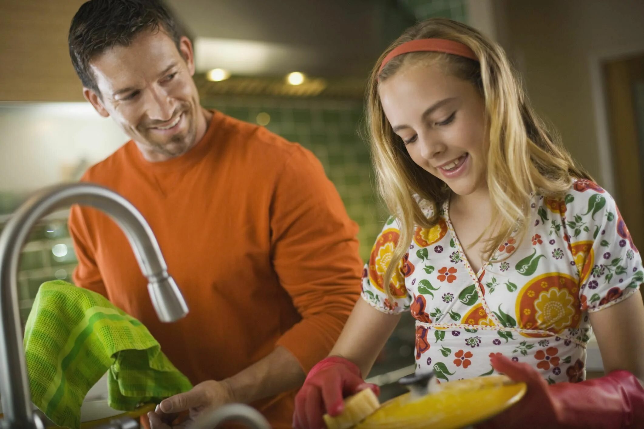 Are you doing dishes. Хорошие родители. Housework. Домашние заботы Джеймс. Подростки и родители.