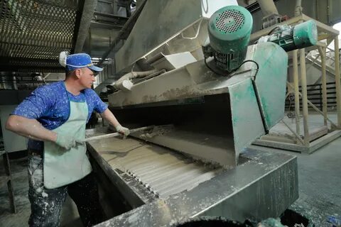 Производить видео