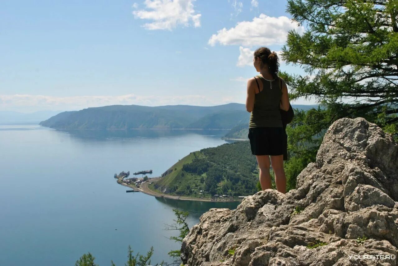 Сколько лет бабе любе с байкала. Байкальская туристическая тропа Листвянка. Большая Байкальская тропа Иркутск. Большая Байкальская тропа Листвянка. Байкальская тропа Листвянка большие коты.