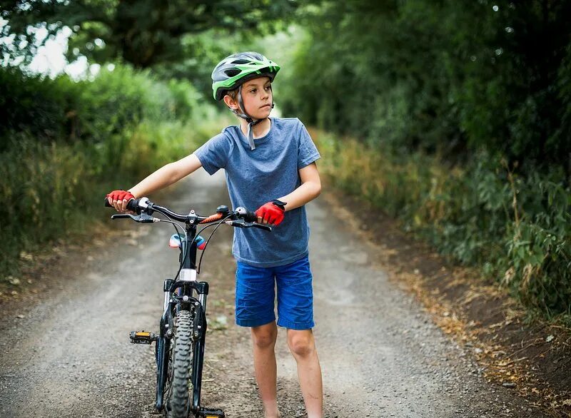 The children ride bikes. Мальчик Ride a Bike. Велосипед Smart Kid Ride 20. A boy with a Bike. Ride a Bike for Kids.