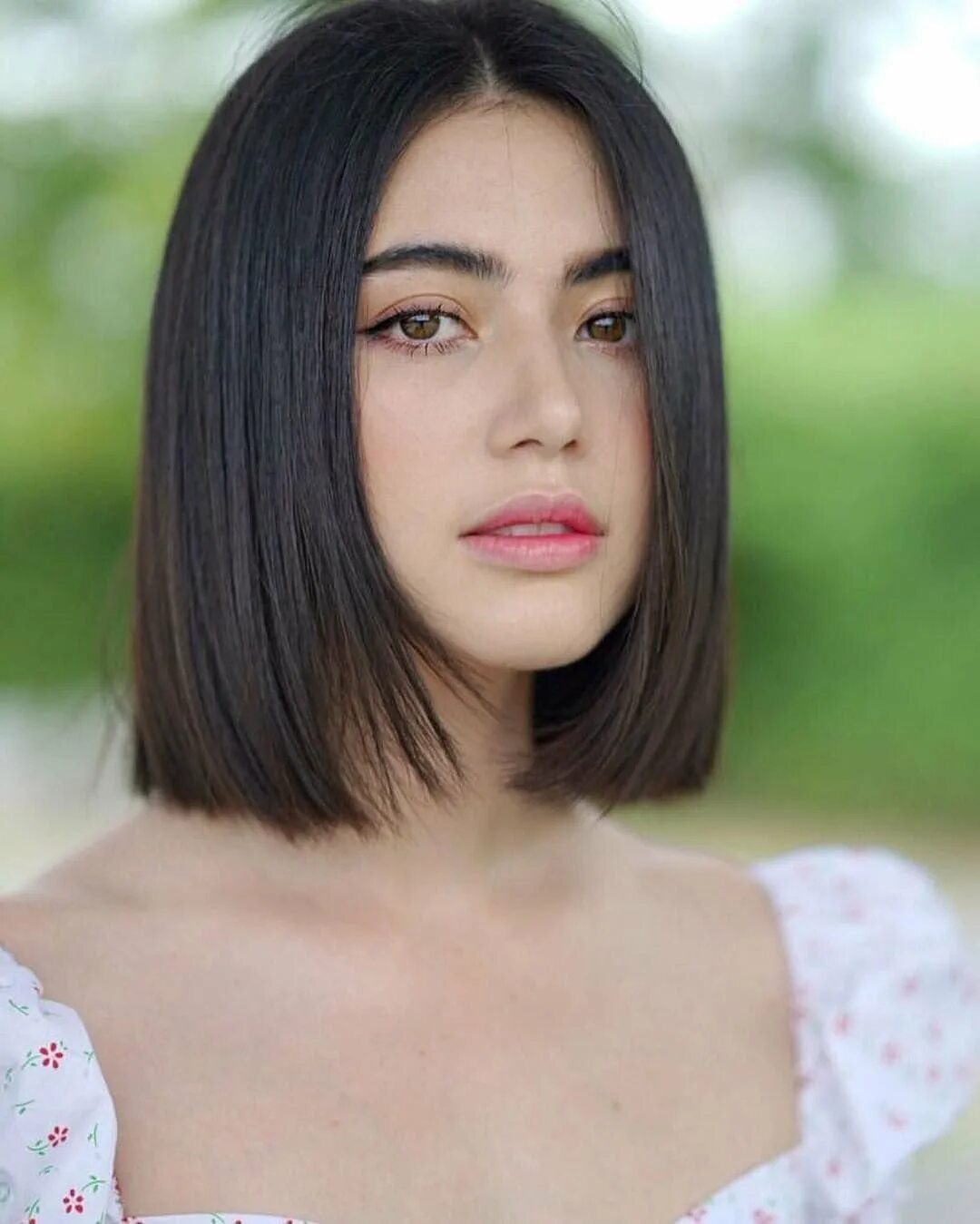 Как подстричь ровное каре. Сазан хендрикс каре. стрижка lob long-bob.