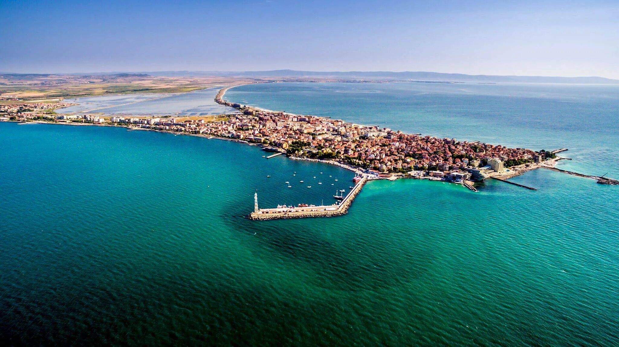 Поморье болгария. Город поморие в болгарии. Поморие болгария фото города. Помория. Поморие болгария центральная улица.