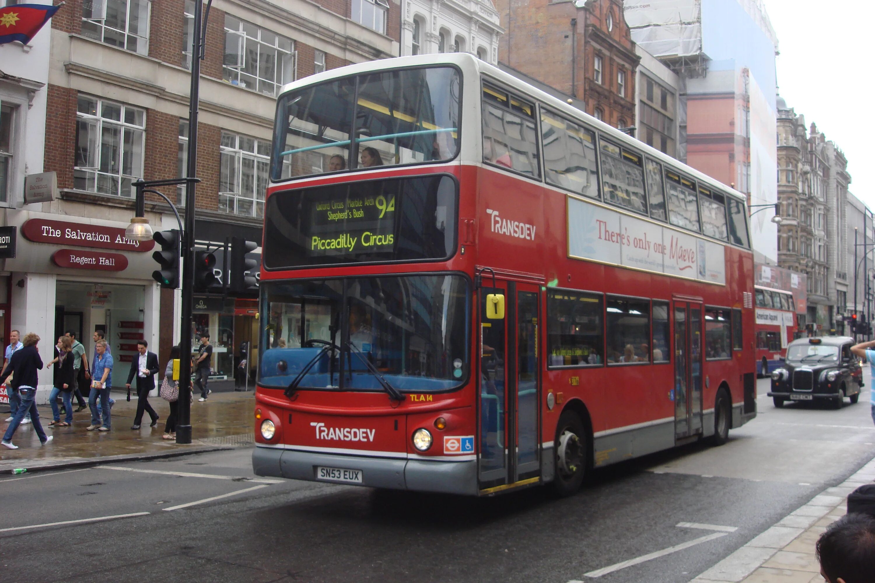 Отследить 94 автобус. Автобус Лондон. Маршрутные автобусы в Лондоне. Автобусы Лондона маршруты. Маршрут Лондона.