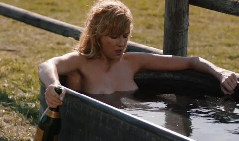 beth dutton nude gif.