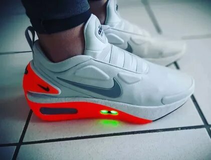Nike adapt max