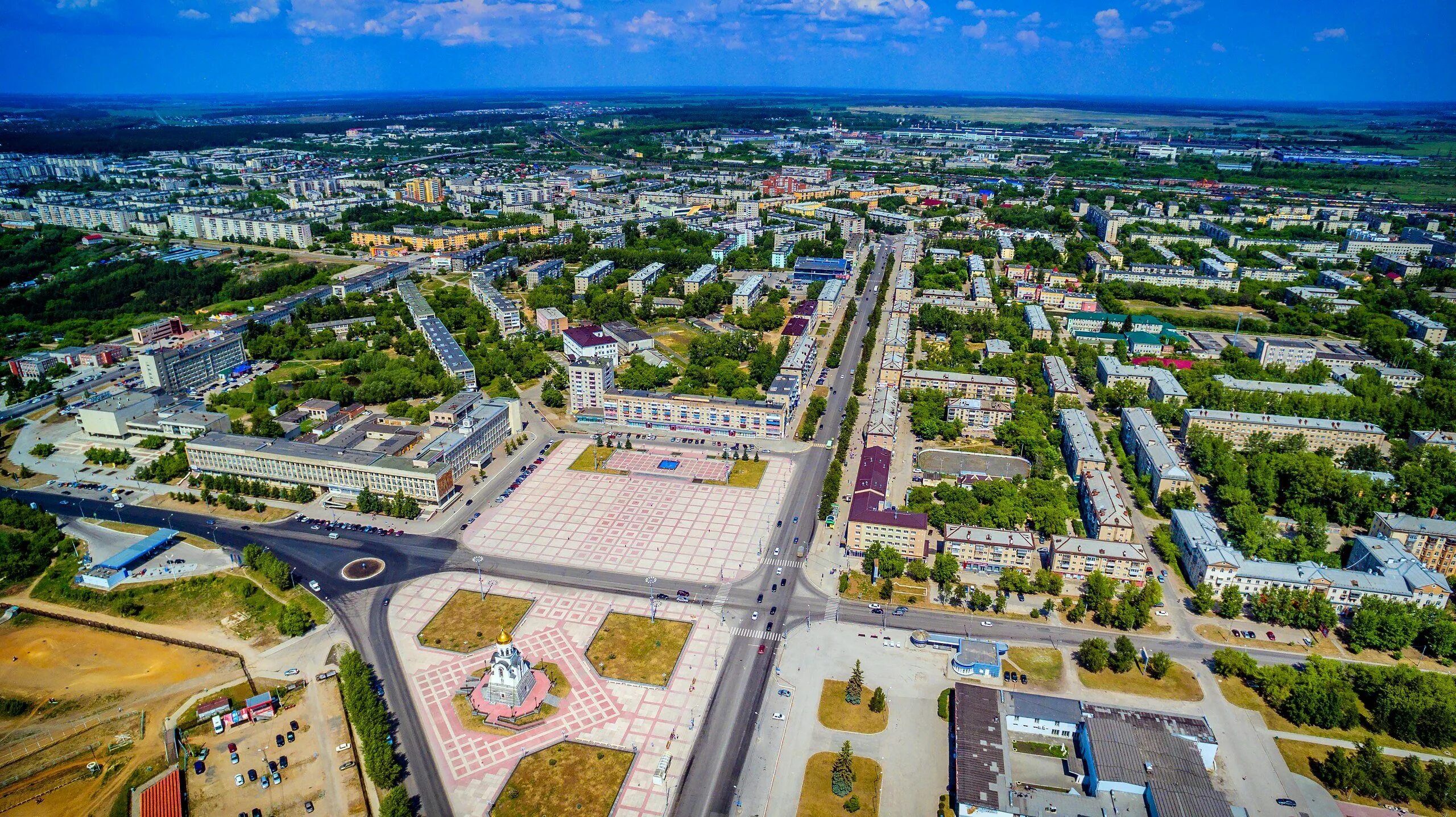 Работа жко каменск уральский. Каменск-Уральский. Город Каменск-Уральский Свердловская область. Город Каменск Уральск. Каменск-Уральский вид сверху.