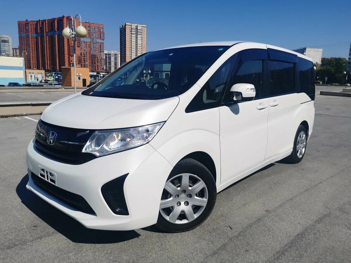Минивэн honda stepwgn 2003. Минивэн хонда с пробегом. Honda минивэн правый руль 2022. Хонда степвагон 2012 года. Минивэн хонда с пробегом.