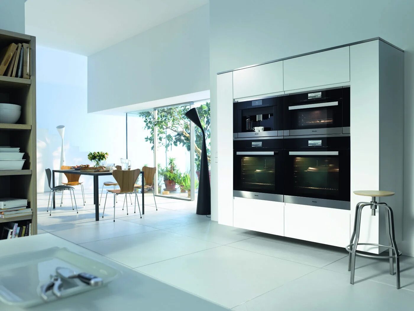 кухни miele. Miele 21 106. кухонная техника миле. кухня miele 2023. кухня миле.