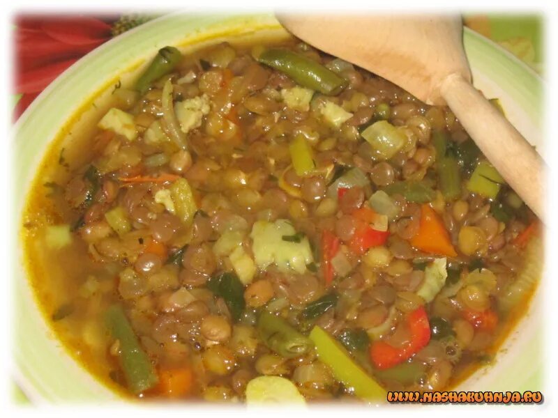 Чечевица зеленая готовая. Чечевица вареная. Суп из зеленой чечевицы. Вареная зеленая чечевица. Чечевица зеленая готовая.