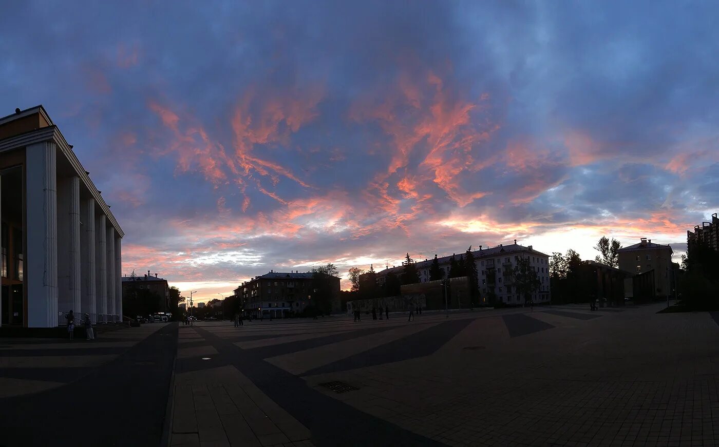 Закат в Королеве. Закат на ДК Ахтубинск. Закат июль 2022. Закаты в Королёве фото. Ясенево 16