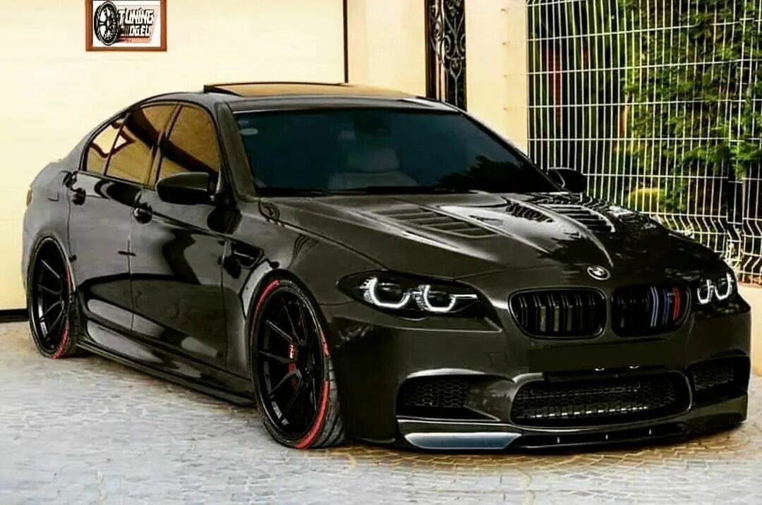 BMW m5 f10 Black. BMW m5 f10 черная. BMW m5 f10 Black Tuning. BMW m5 f10 Manhart. Авито м 5 купить