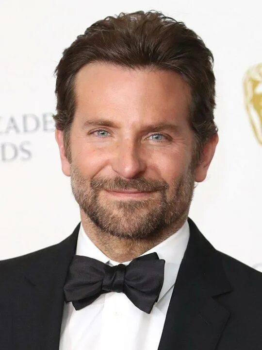 Мужчины рожденные 12. Bradley Cooper. Актер Брэдли Купер. Брэдли Купер фото.