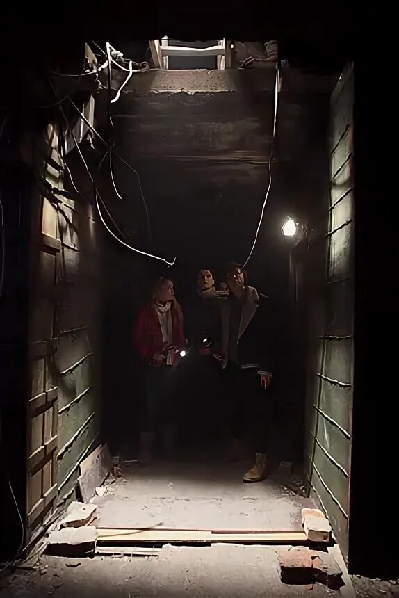 Руферы на заброшках. Бункер сейчас. Бункер по среди поля. Бункер выжить после квест. Закрылись в бункере.