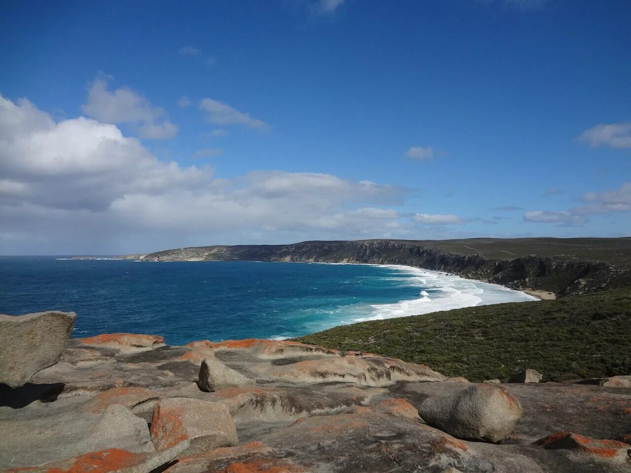 Is australia island. Материковый остров тасмания. Остров норфолк на карте австралии. Остров фрейзер австралия. Озеро хиллер.