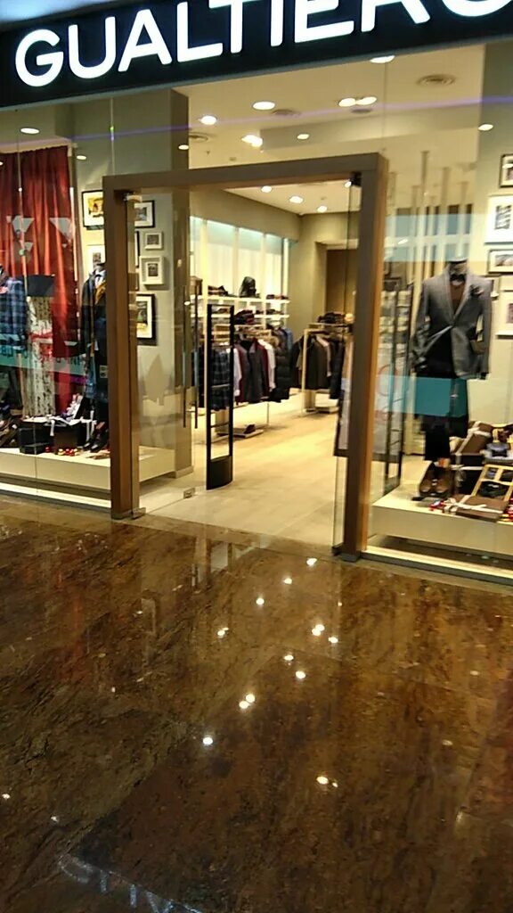 Giovanni botticelli чёрная грязь. Боттичелли магазин. Джованни боттичелли магазины в москве. Боттичелли магазин. Джованни боттичелли мужская одежда.