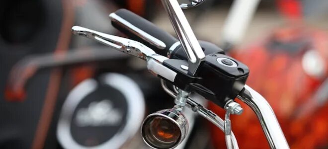 Руль мотоцикла. Выхлоп на велик. Электронная ручка газа для мотоцикла. Звук газа мотоцикла. Клипоны ява 638.