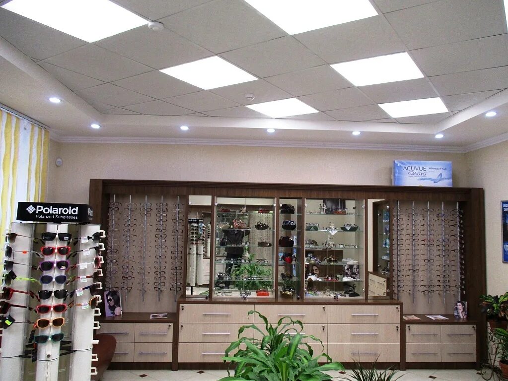 работающие магазины оптики. оптика 8. реклама салона оптики. оптика на рынке. оптика.