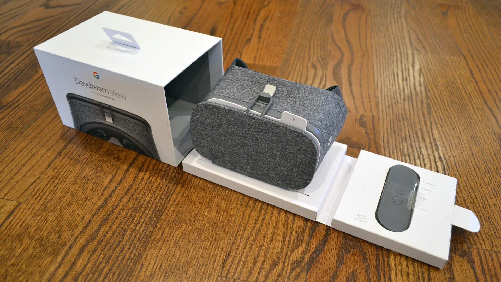 Daydream view - 2017. Google Daydream. Google Daydream view.