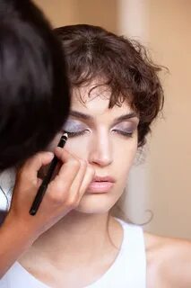 She make up
