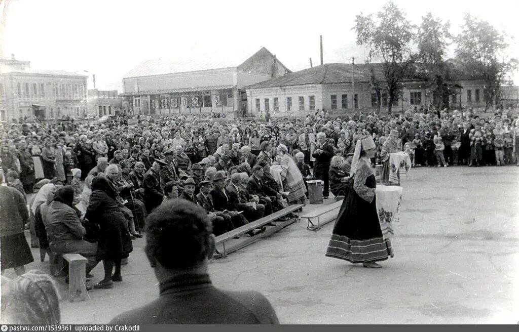 Республиканская площадь. Республиканская площадь Шацк. Шацк старые фото. Шацк СССР. Старые города России.