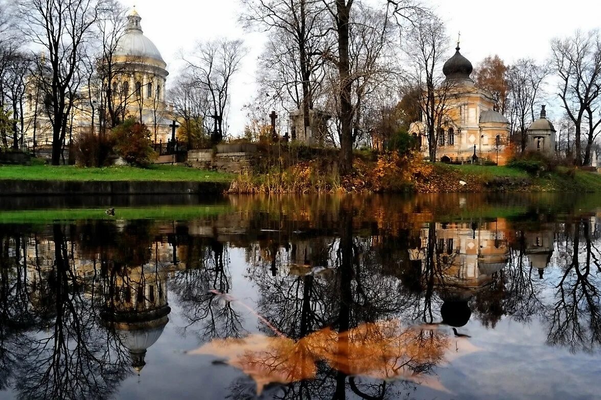 Никольское кладбище лавры