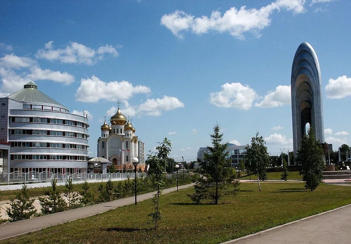 Альметьевск телекомпании. Альметьевск Татарстан. Город Альметьевск Республика. Альметьевск нефтяная столица Татарстана. Альметьевск Татарстан достопримечательности.