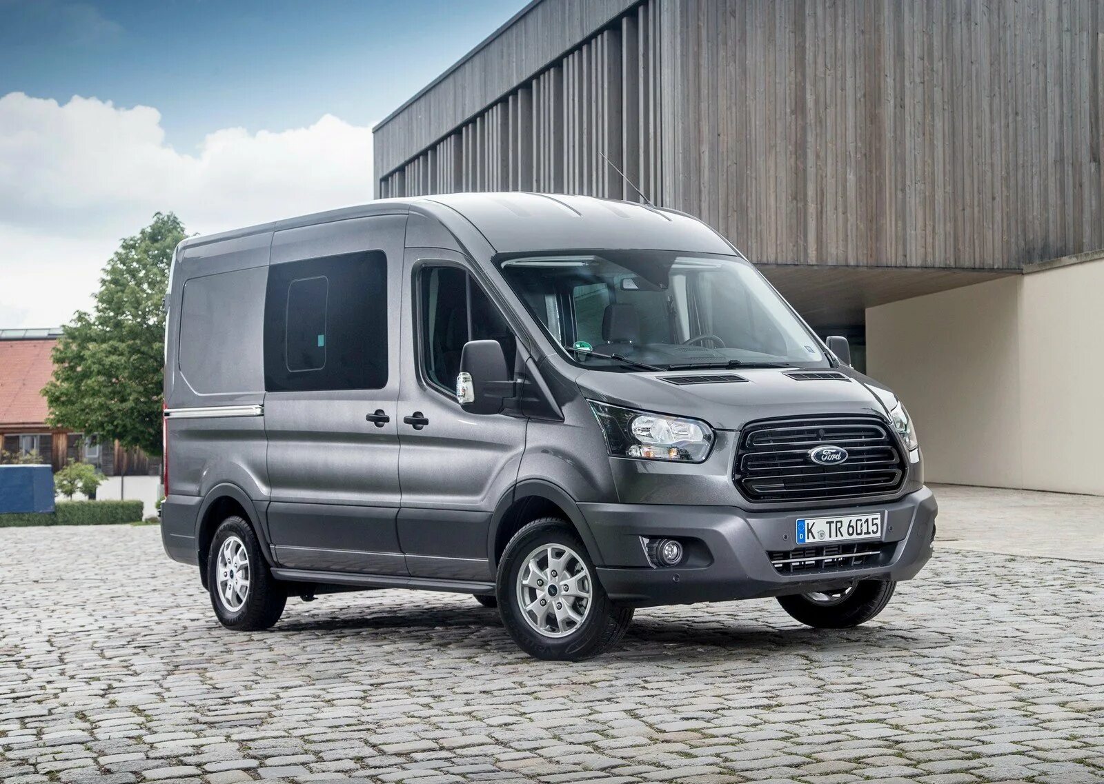 Модели форд транзит. Ford Transit. Ford Transit фургон. Ford Transit 2021 грузовой. Форд Транзит Комби.