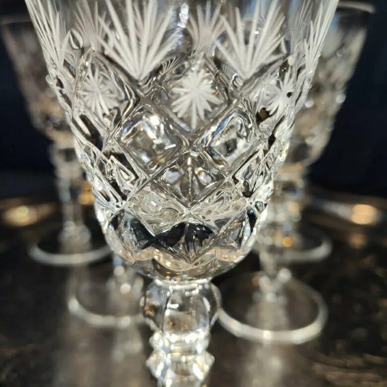 Бокалы хрустальные старые. Хрустальные фужеры розенталь винтаж. Авито бокалы хрусталь. Авито бокалы хрусталь. Авито бокалы хрусталь.