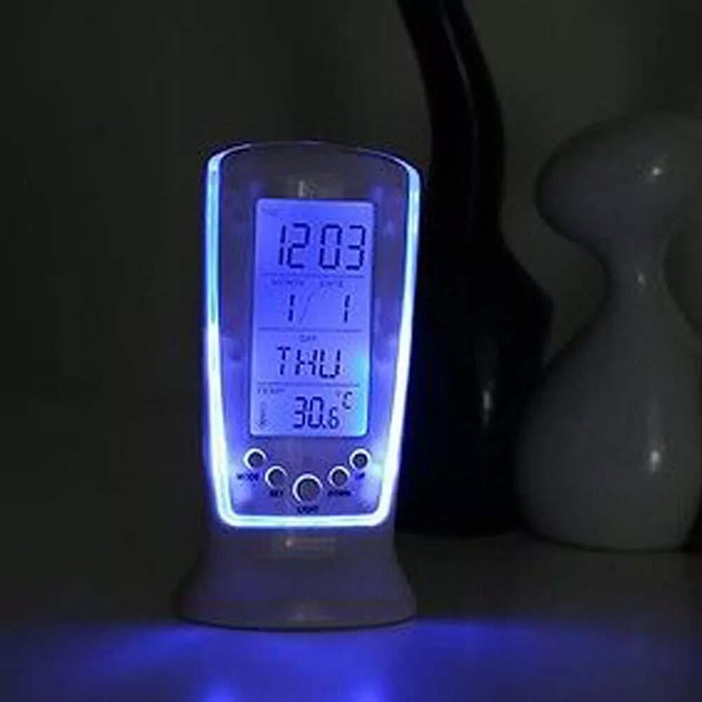 Цифровой будильник светодиодный с термометром. Цифровой настольный будильник LCD Digital Clock. Светодиодный цифровой будильник часы. Китайский будильник с подсветкой модель 2000 года. Электронные часы с подсветкой будильником