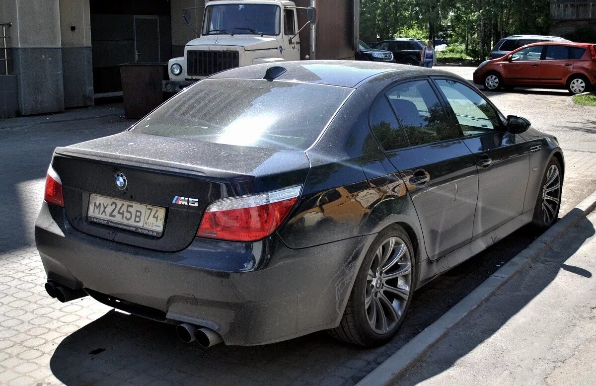 15 60 рф. БМВ м5 е60 в России. БМВ е60 60 регион. БМВ е60 152 регион. BMW m5 e60 05 регион.