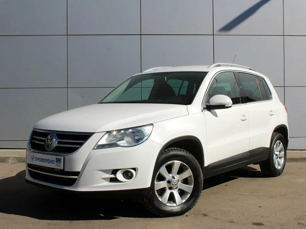 Фольксваген Тигуан 2011 белый. Volkswagen Tiguan белый 2011. Фольксваген Тигуан белый. Volkswagen Tiguan 2011 года. Куплю фольксваген тигуан татарстан