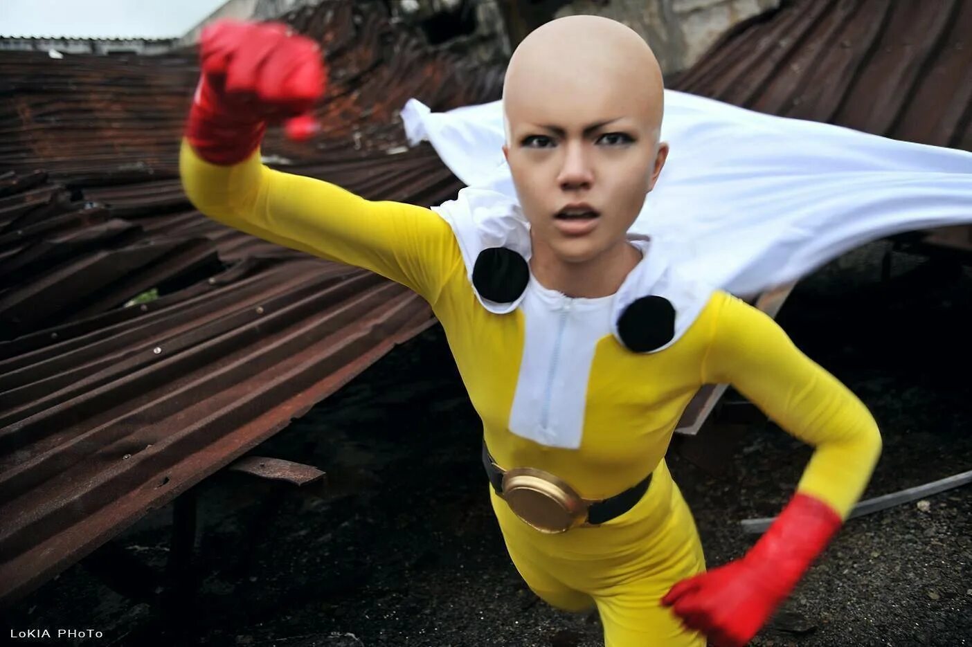 Девушка сайтамы. Сайтама косплей. One Punch man косплей. Ванпанчмен Сайтама косплей. Косплей шторм onepunch man.