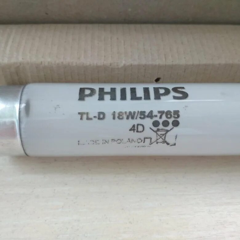 Лампа philips tl d. Philips TL-D 18w/54-765. TL-D 18w/54-765. Philips TL D 18w. Philips TL-D 18w/54-765 6h.