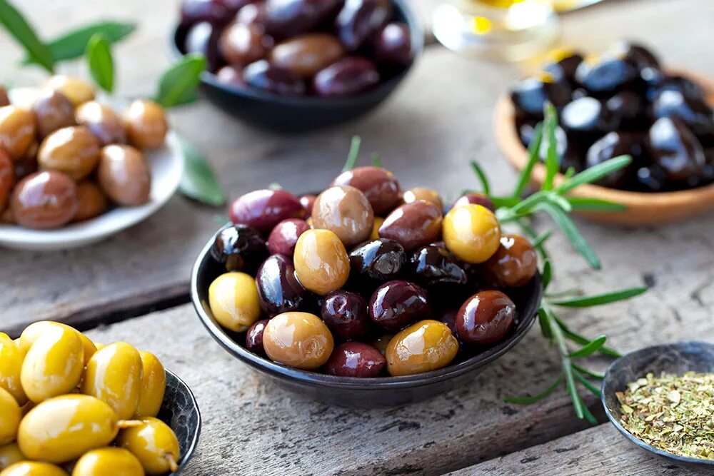 Оливковые деревья в греции. Greek olive. Оливковое дерево. Olive mix. Греческие маслины.