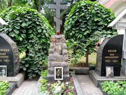 Кто похоронен на донском кладбище
