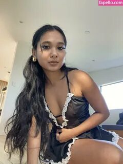 Mia Z  miaz1234  sasha.prasad Nude Leaked OnlyFans Photo #3 - Fapello.
