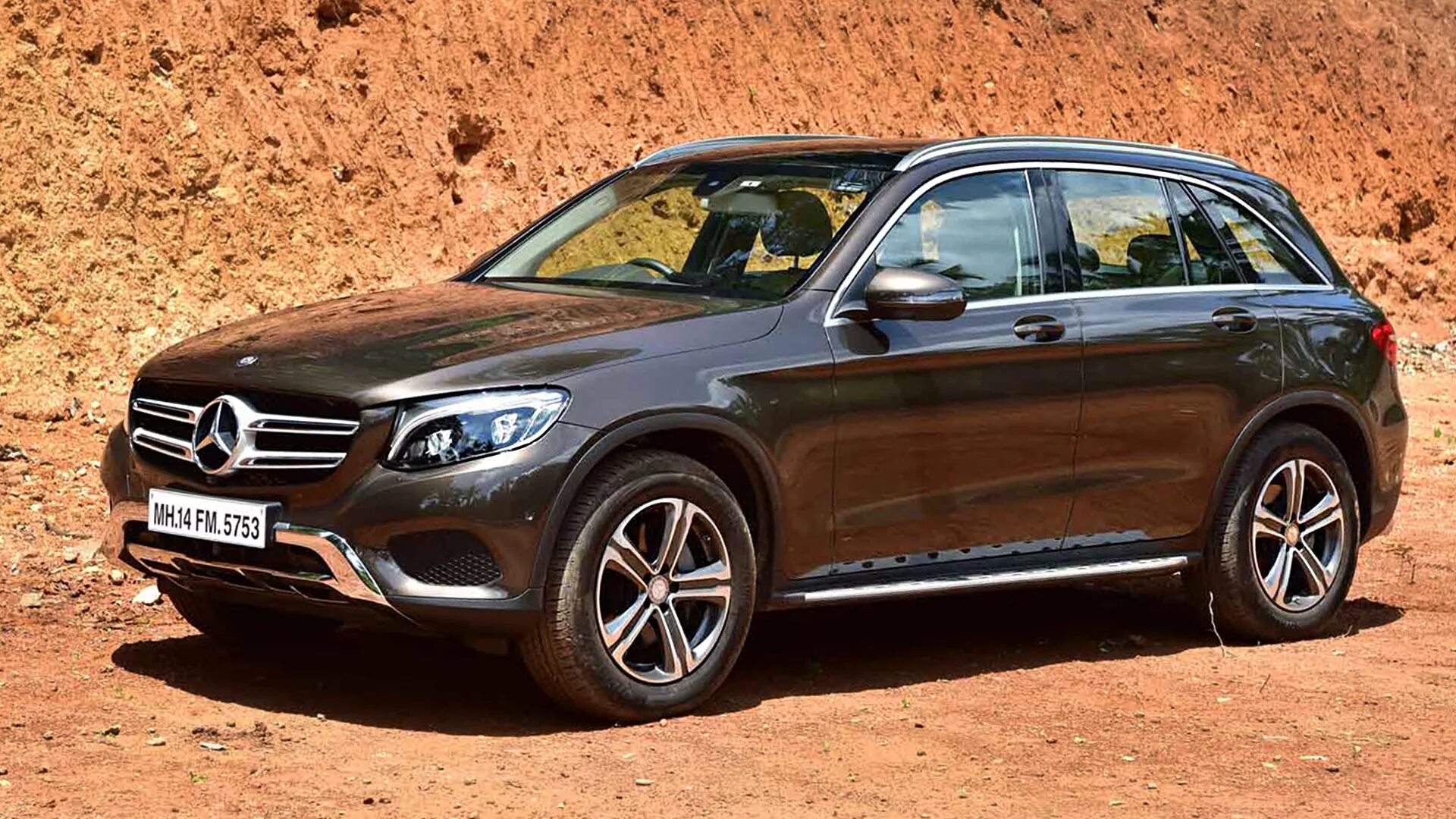 Glc mm. Mercedes glc 2016. mercedes gla 300. мерседес глц 300. мерседес глц 250.