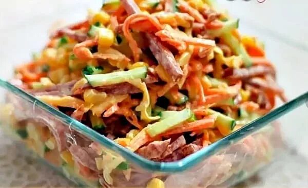 Салат с морковью колбасой и кукурузой. Салат &quot;венеция&quot; с корейской морковью и копченой колбасой. салат венеция с копченой колбасой и морковью. салат венеция с корейской морковью и копченой. салат венеция с корейской морковью.