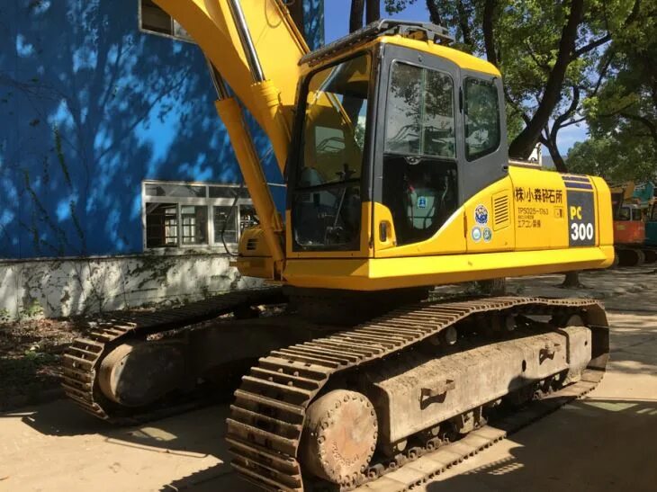 Комацу рс 300. Рс300 Komatsu. Экскаватор Коматсу 300. Komatsu pc300-7. Экскаватор Коматсу 300-7.