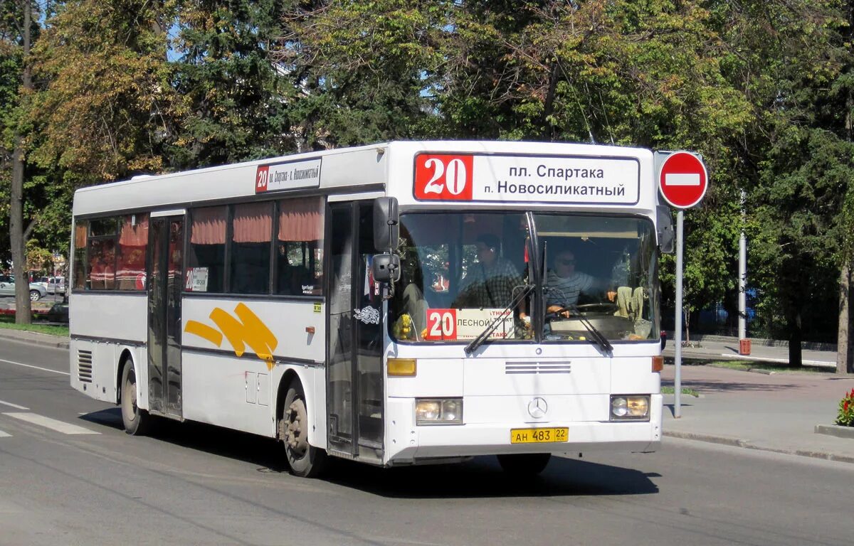 Автобус 20 барнаул. Автобусный парк барнаул. 24 автобус барнаул барнаул. Мерседес бенц о405 алтайский край. Автобус 2 барнаул.