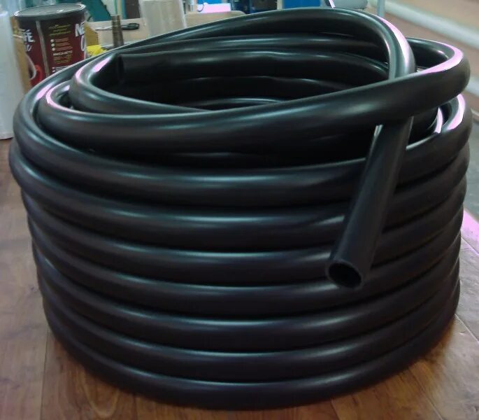 Шланг 18мм поливочный grassman 015440. Шланг каучука. Шланг "каучук" 20 м. Шланг поливочный акваблеск 3/4 20м. Шланг строймаш поливочный пвх армированный 1/2" 25 метров.