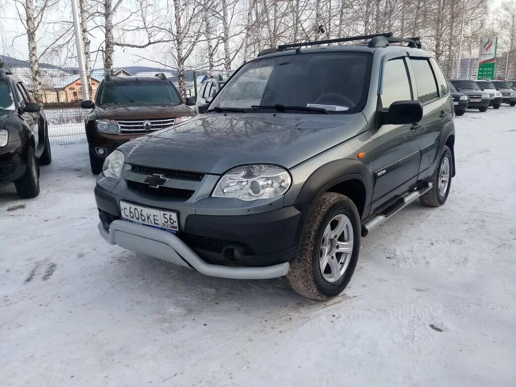 Купить б/у Chevrolet Niva I Рестайлинг 1.7 MT (80 л.с.) 4WD бензин механика в Са