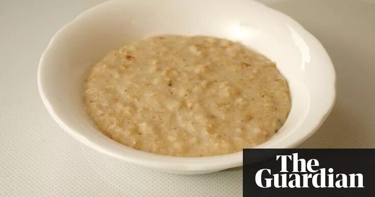 Каша овсяная с черникой. Диетические каши. Диетические каши на воде. Овсяная каша на воде. Овсянка с миндалем.